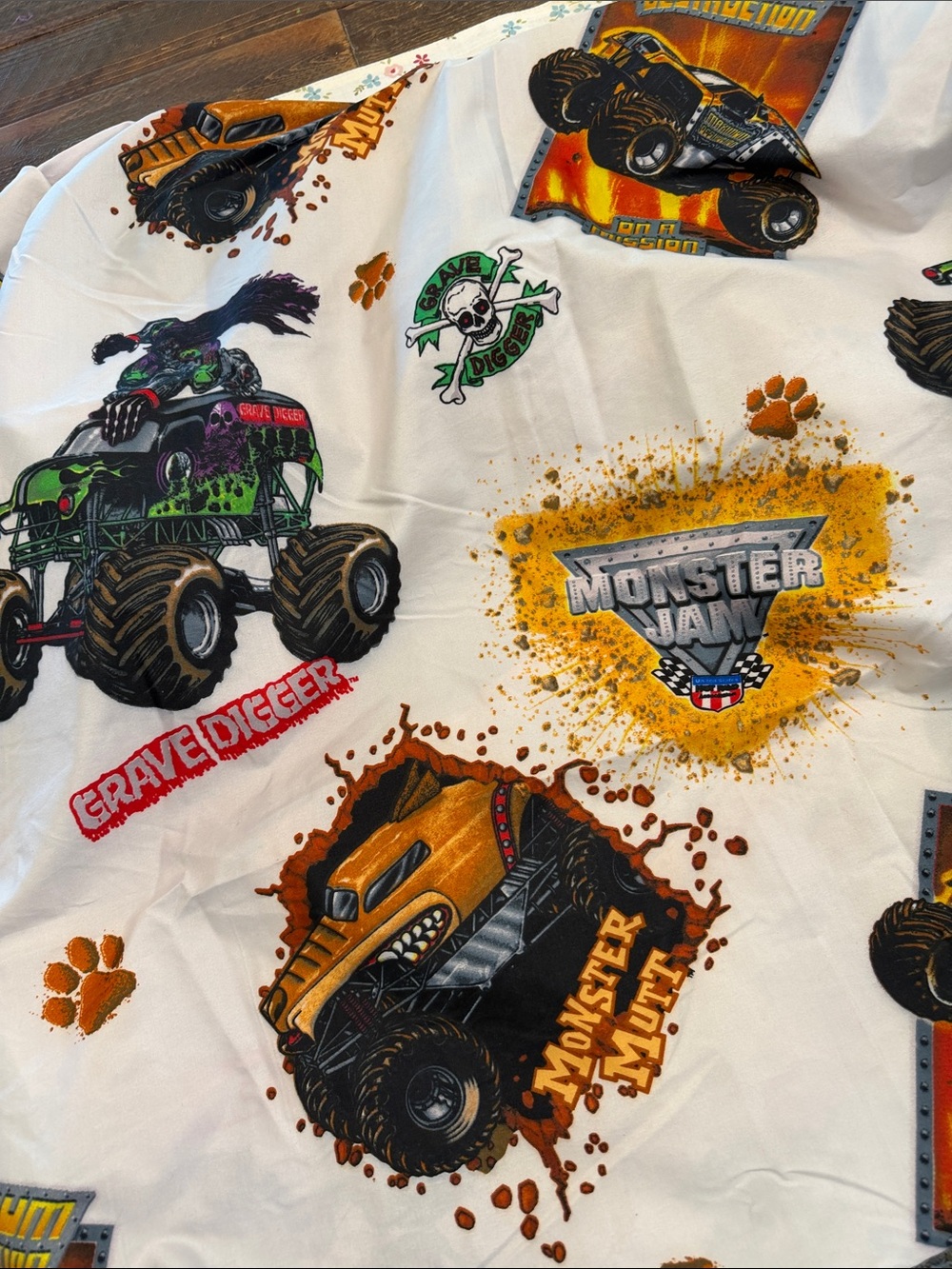 MONSTER JAM TRUCK Twin Flat Top Sheet Grave Digger Maximum Mutt 2013 Franco Poly